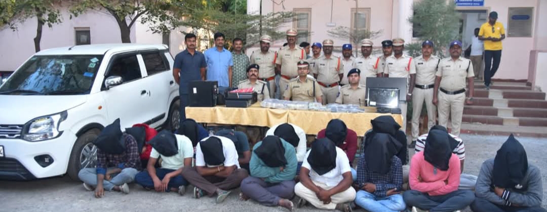 ధరణి, భూభారతి రిజిస్ట్రేషన్లలో ప్రభుత్వ ఆదాయానికి గండి కొట్టిన 15 మంది నిందితుల అరెస్టు, మరో 9 మంది పరారీ