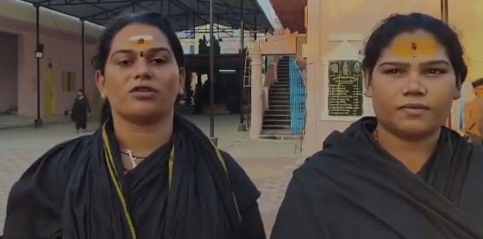 ఇందూరు అయ్యప్ప ఆలయంలో అయ్యప్ప స్వామి దీక్ష చేపట్టిన ట్రాన్స్ జెండర్లు
