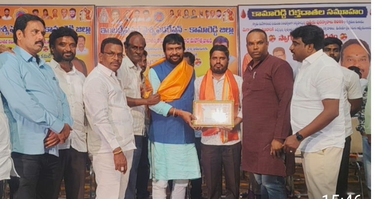 జాతీయ ఉత్తమ రక్తదాత పురస్కారాన్ని అందుకున్న మోతె రాజిరెడ్డి