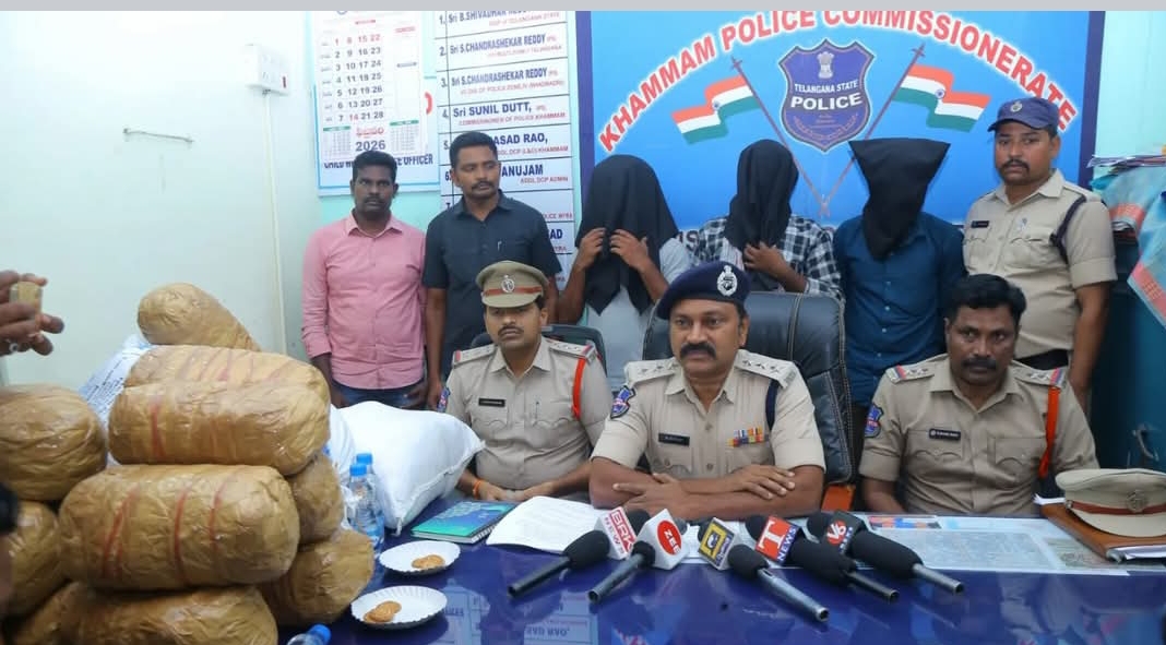 64 లక్షల విలువ చేసే 128 కేజీల గంజాయి పట్టుకున్న వైరా పోలీసులు