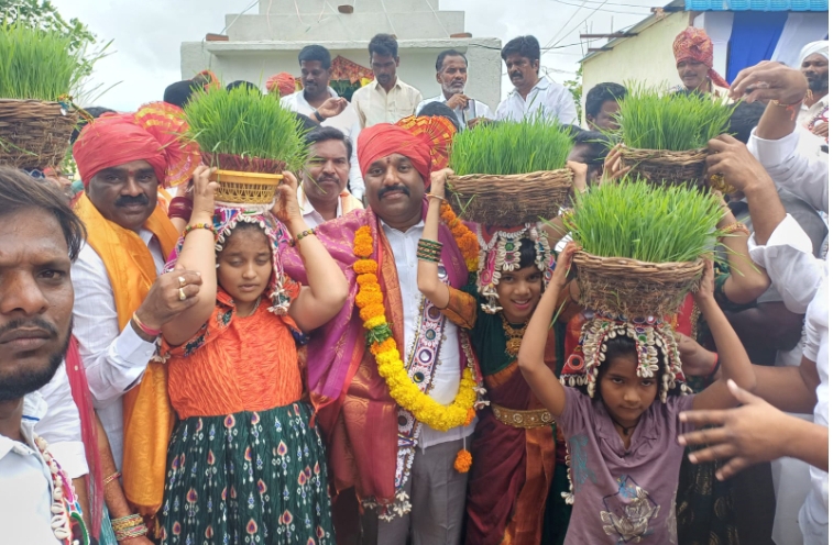 సంస్కృతి సాంప్రదాయానికి చాటి చెప్పే పండుగ తీజ్ : ఎమ్మెల్సీ  నవీన్ కుమార్ రెడ్డి