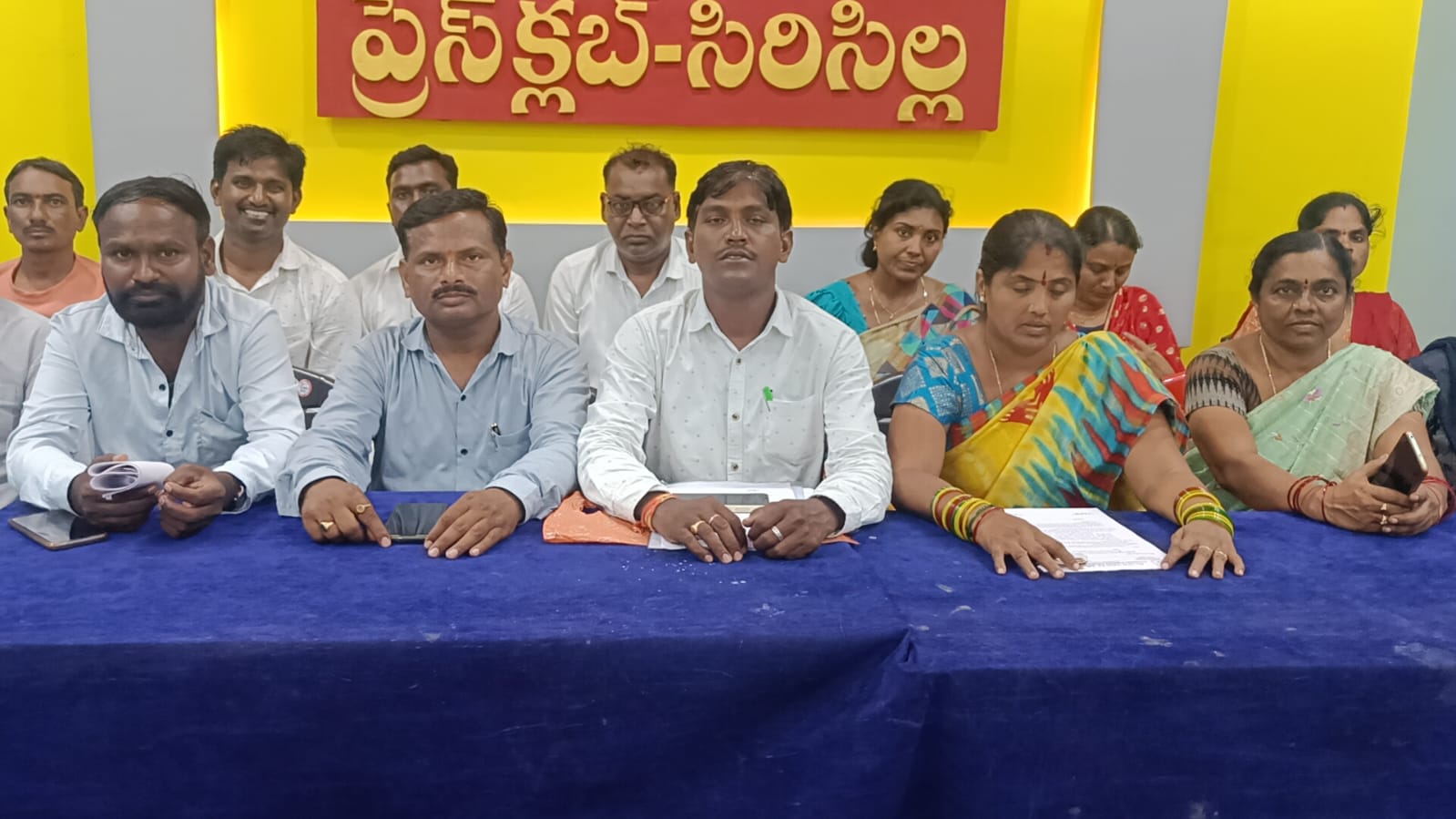 సమగ్ర శిక్ష ఒప్పంద ఉద్యోగుల నిరసన దీక్షలు  తాత్కాలిక విరమణ