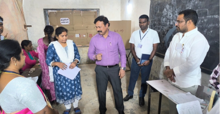 చెదురు మదురు ఘటనలతో ముగిసిన రెండవ విడత పంచాయతీ ఎన్నికల పోలింగ్..