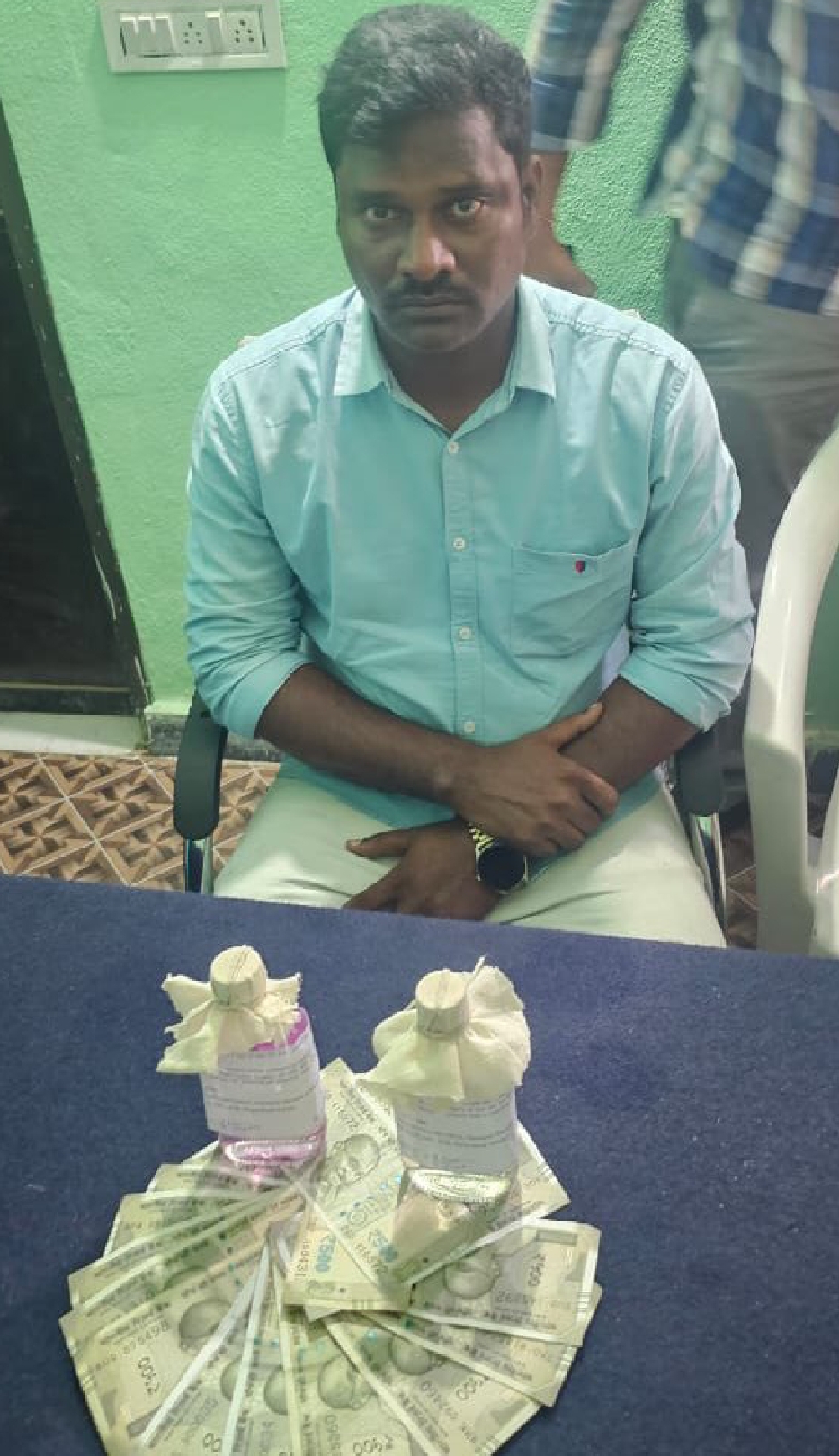 ఏసీబీకి చిక్కిన పంచాయితి కార్యదర్శి