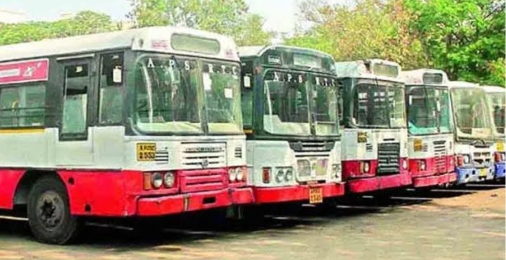 బస్ పాస్ రేట్లను పెంచిన తెలంగాణ ఆర్టీసీ