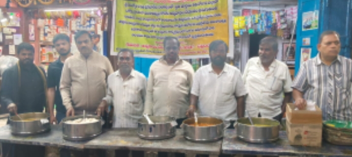 శ్రీ పరంజ్యోతి కల్కి స్వర్ణయగ దేవాలయం ఆధ్వర్యంలో పౌర్ణమి సందర్భంగా అన్నదాన కార్యక్రమం