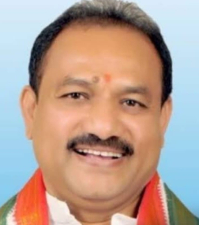 ప్రజాస్వామ్య వ్యవస్థకు రాజ్యాంగం బలమైన పునాది లాంటిది : టీ పీ సీ సీ చీఫ్  మహేష్ కుమార్ గౌడ్