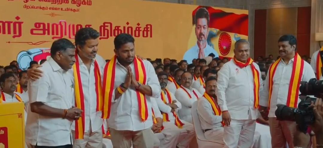 కారు డ్రైవర్ కొడుక్కి ఎమ్మెల్యే టికెట్ ఇచ్చిన టివికె పార్టీ అధినేత విజయ్